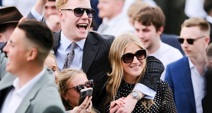 THE BUNBURY 18-24 ANNUAL BADGE