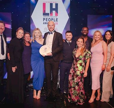 Aintree Racecourse wins top hospitality honour