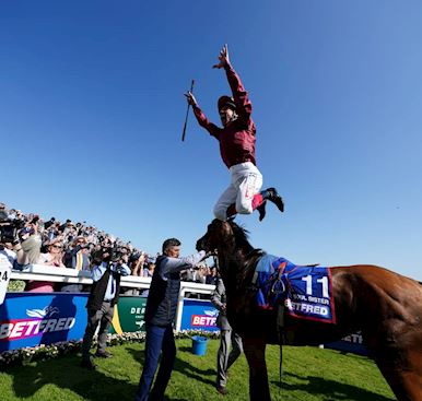 SEVENTH BETFRED OAKS FOR FRANKIE DETTORI AS SOUL SISTER ROMPS HOME