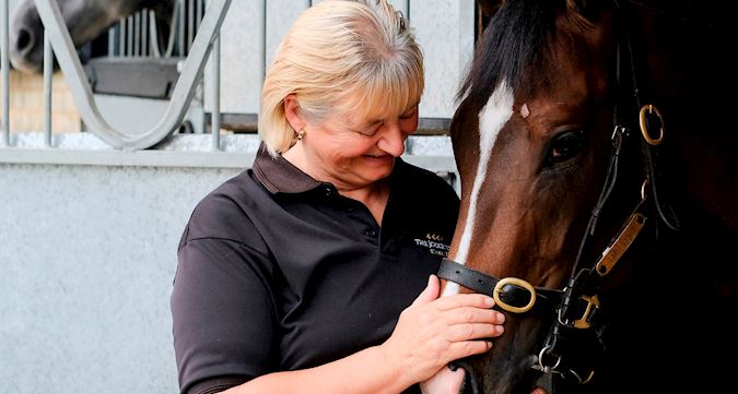 STABLING & RACING STAFF FACILITIES