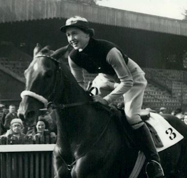 NEWMARKET TOWN PLATE TO BE RUN IN HONOUR OF THE LATE VALDA EMBIRICOS IN 2025